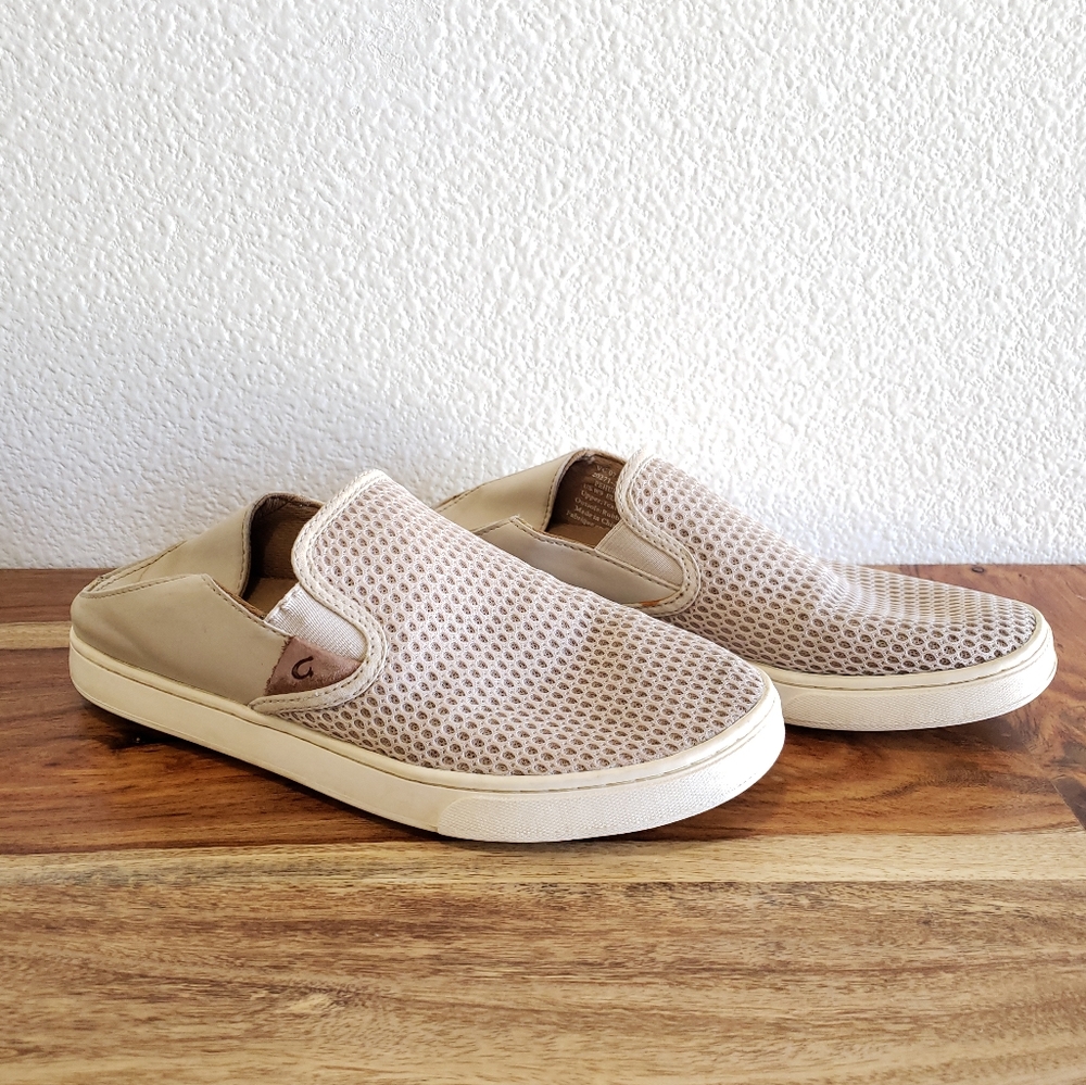 OluKai Pehuea Mesh Slip on Boat Shoes Size 9